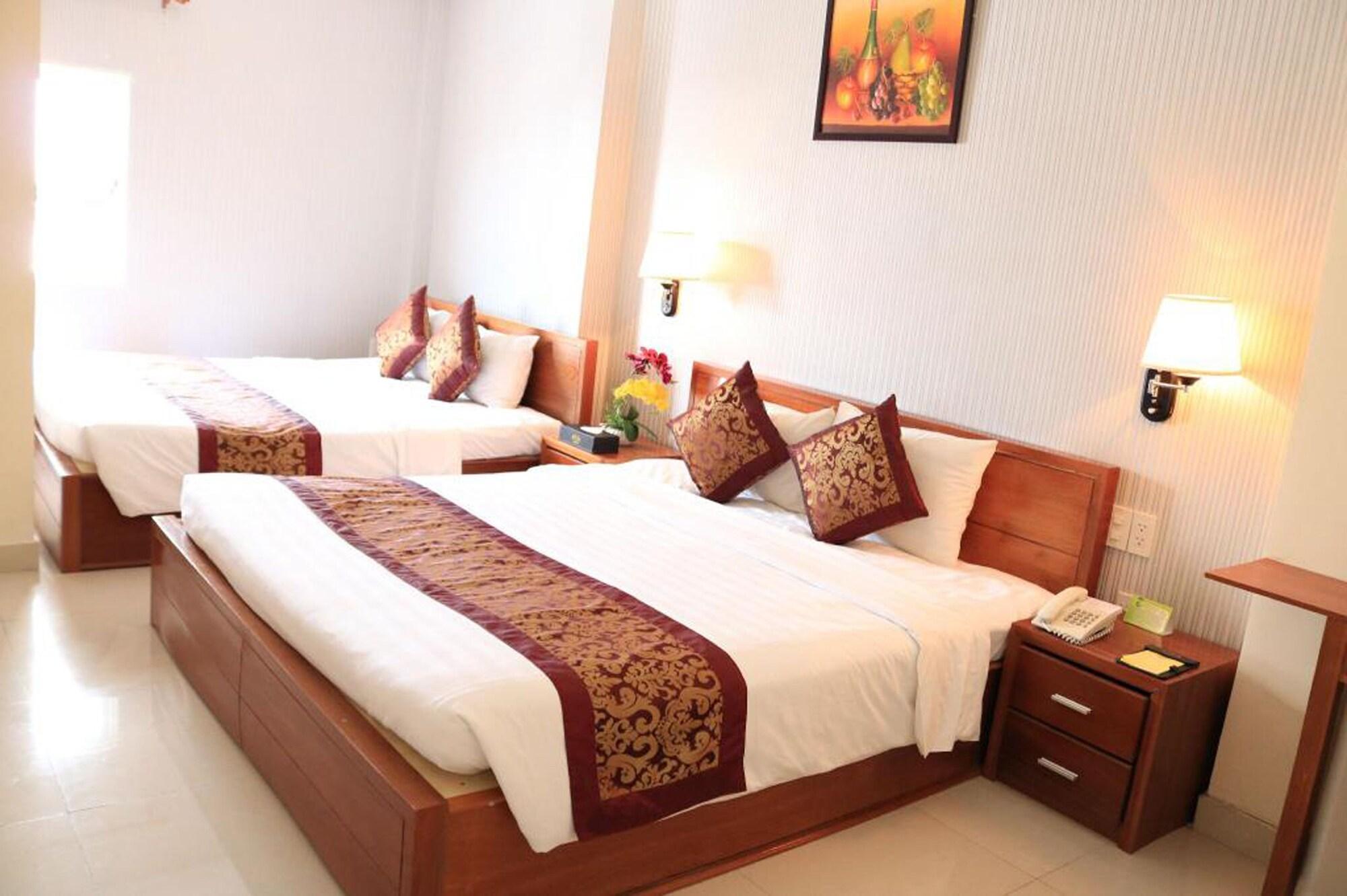Airport Saigon Hotel - Gan Am Thuc Dem Cho Pham Van Hai Хошимін Екстер'єр фото