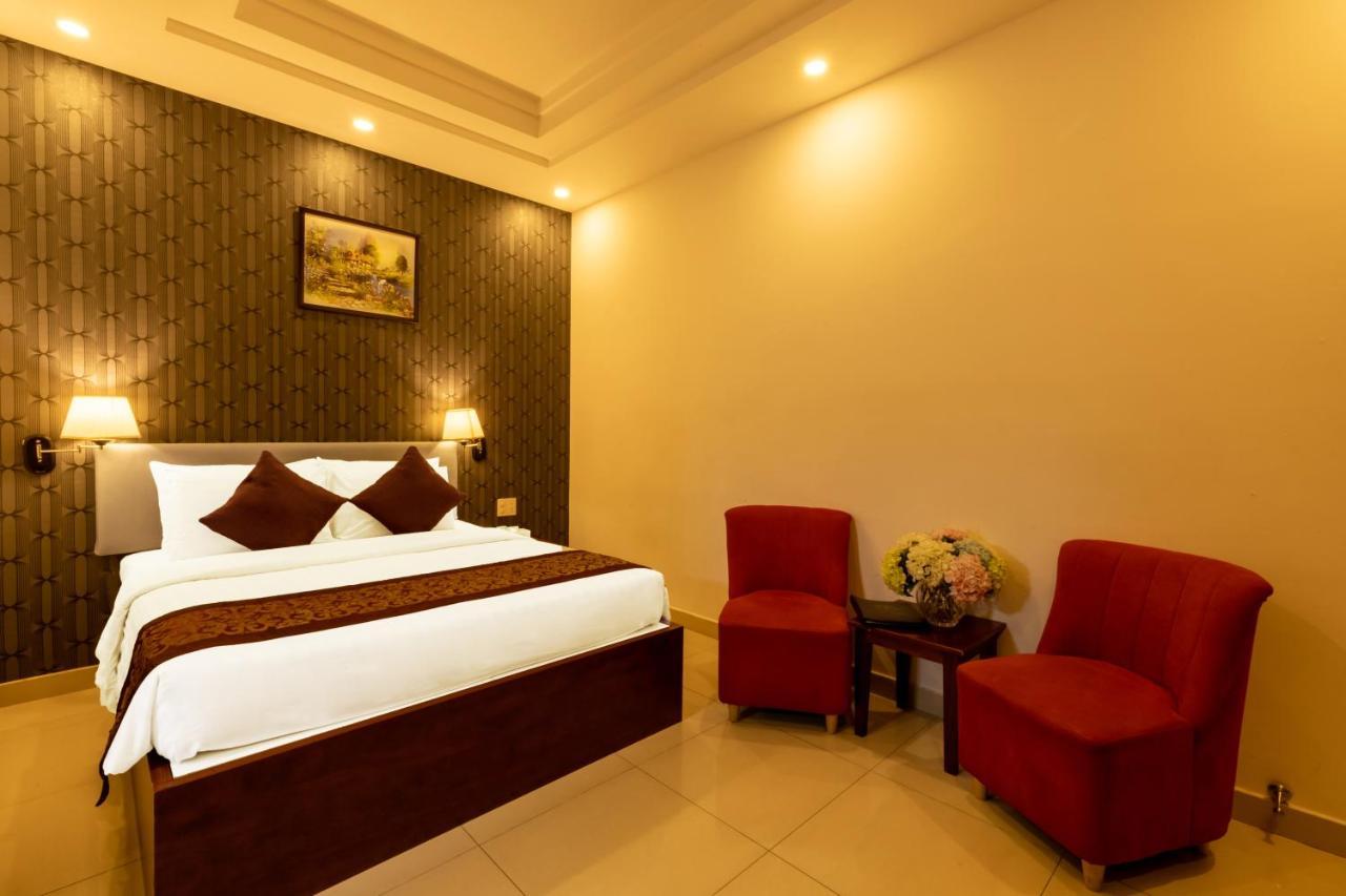 Airport Saigon Hotel - Gan Am Thuc Dem Cho Pham Van Hai Хошимін Екстер'єр фото