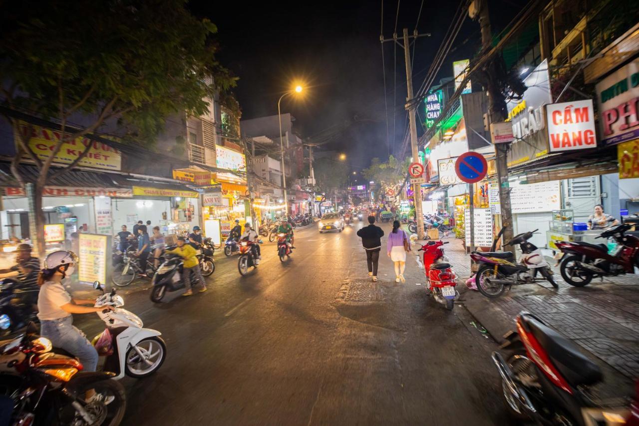 Airport Saigon Hotel - Gan Am Thuc Dem Cho Pham Van Hai Хошимін Екстер'єр фото