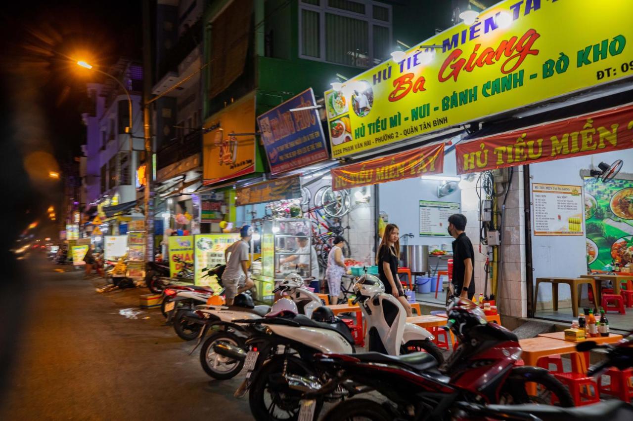 Airport Saigon Hotel - Gan Am Thuc Dem Cho Pham Van Hai Хошимін Екстер'єр фото